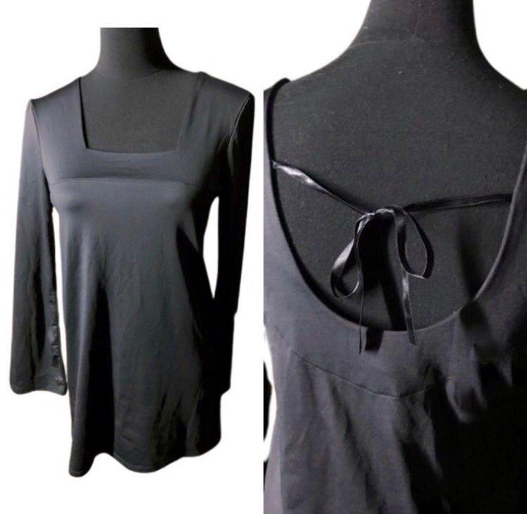 THEME BLACK LONG SLEEVES BLOUSE TOP (Category: Blouses) located in Marikina City. Submitted by minimalistmanila (Listing ID 1464459184, Image 2). Description: Theme black long sleeves from USA. Classy style. Fits S/M, 18 inches bust. Soft fabric. Old stock and unused. Order now! .