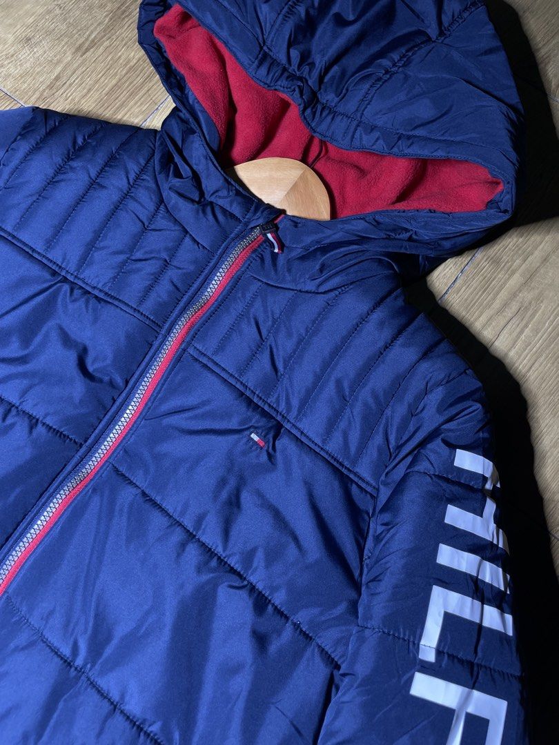 Tommy Hilfiger Puffer (Category: Coats, Jackets and Outerwear) located in Tacloban City. Submitted by susthriftshop (Listing ID 1467580570, Image 2). Description: Tommy hilfiger Puffer jacket As new condition No flaws Color rate 9.8/10 Dimes 20 by 25.5 pasok sa 26 1500.