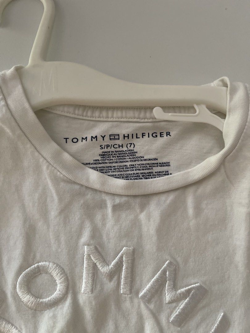 Tommy Hilfiger White Shirt Top (Category: Babies & Kids Fashion) located in Sorsogon. Submitted by comfortbeforestyle (Listing ID 1467470403, Image 2). Description: Authentic Tommy Hilfiger top — ₱380 Like new.