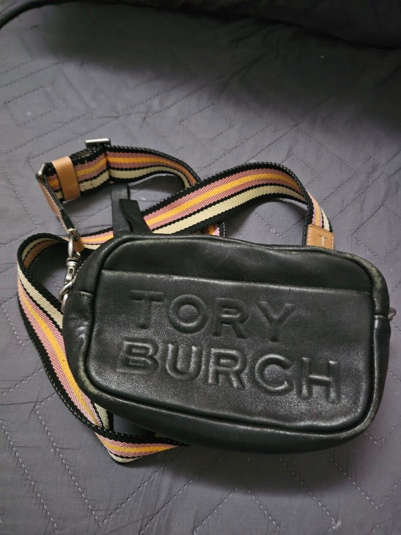Tory Burch Perry double zip (Category: Cross-body Bags) located in Manila. Submitted by shopaholicmimi (Listing ID 1467559461, Image 1). Description: 📍preloved with flaws (please see photos) authentic rare style camera bag not coach ergo, legacy, vintage, soho, saddle, zoe, carly, eastwest, patchwork, rare, canvas, signature, laurel, kili.