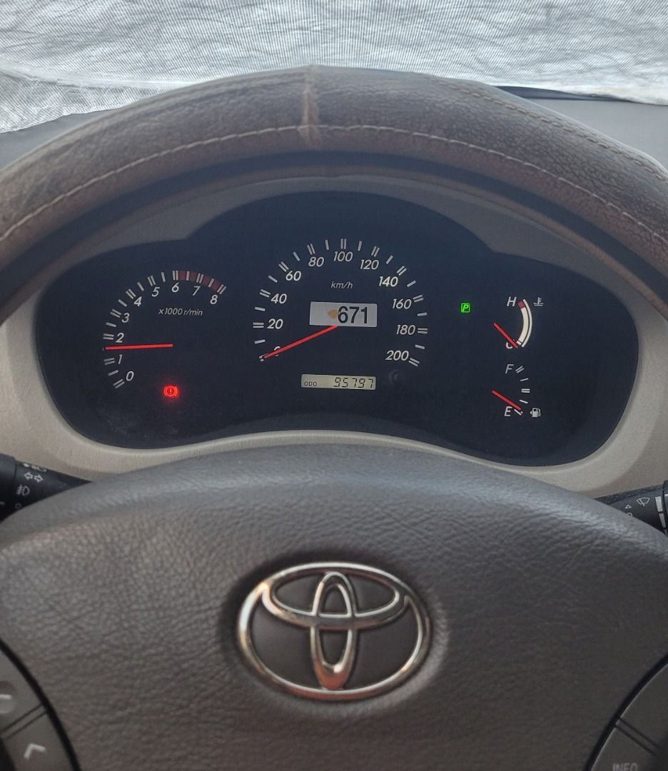 Toyota Innova (Category: Used Cars) located in Caloocan City. Submitted by dgamojr66768 (Listing ID 1467413163, Image 1). Description: G Variant full option.