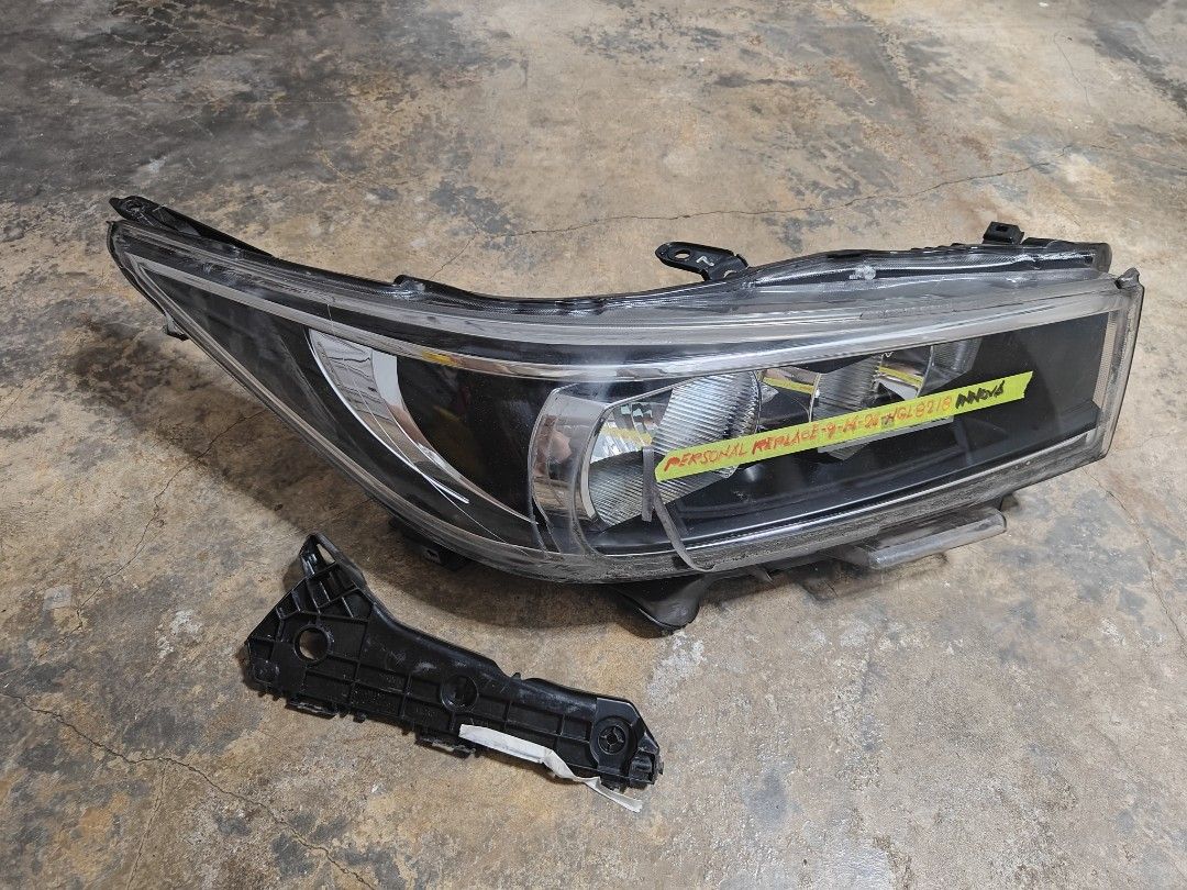 Toyota Innova 2021 Headlight Passenger side (Category: Body Parts and Accessories) located in Manila. Submitted by markie.ingalla1 (Listing ID 1467473896, Image 2). Description: Selling Genuine right headlight assembly for Toyota Innova 2021. Passenger side Original All working - with stock bulbs Clear lens may maliit na crack lang sa black frame. see picture RFS: Pinalitan sa casa ng bago. Meetup sa Sampaloc (Earnshaw St., Manila. PM if interest