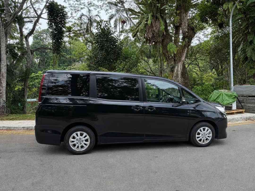 Toyota Noah Hybrid 1.8 X 7-Seater (A) (Category: Used Cars) located in Singapore. Submitted by carousell_certified_partners (Listing ID 1467531529, Image 3). Description: 1 owner! A reliable and fuel efficient MPV that delivers superb fuel economy paired with a smooth and responsive engine. Simple and spacious interior with user friendly factory fitted equipment. Trade ins are welcomed! Bank and in-house loan lowest rates! Contact our friendly sa