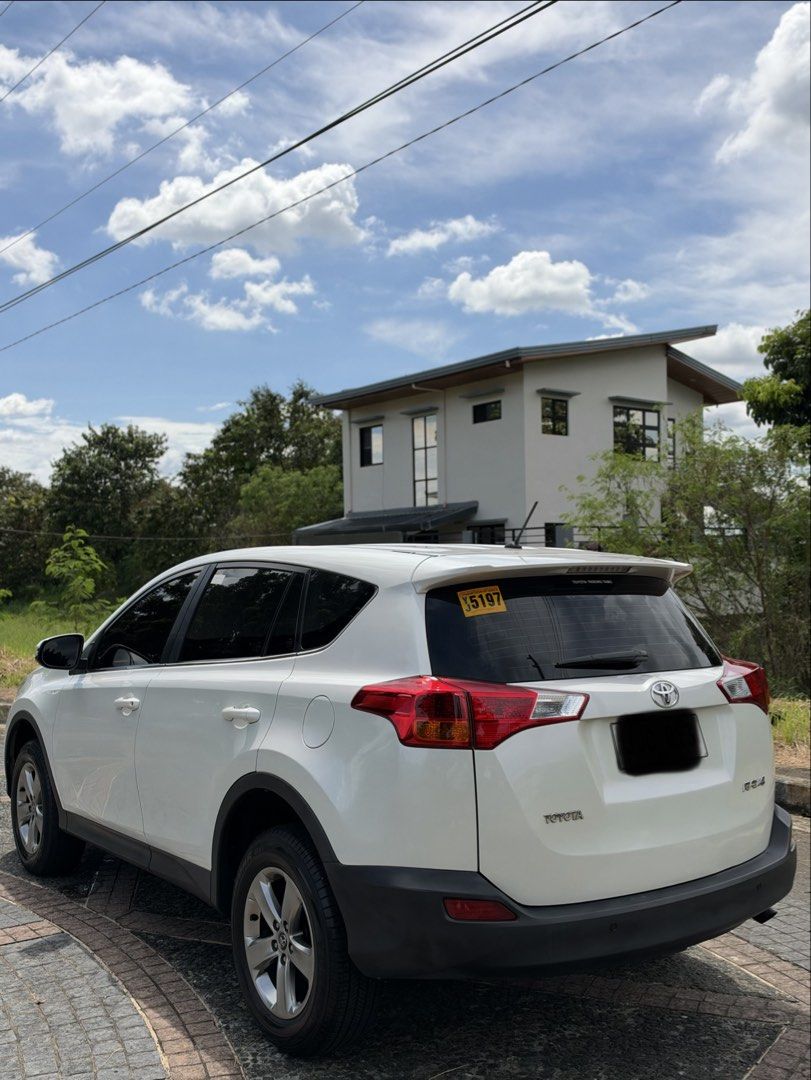 Toyota Rav4 2.5 Auto (Category: Used Cars) located in Manila. Submitted by cosmic.vespa (Listing ID 1467451912, Image 2). Description: FOR SALE 2015 MODEL TOYOTA RAV 4 AUTOMATIC TRANSMISSION 33K MILEAGE ONLY FRESH IN & OUT PEARL WHITE WITH MANUALS/BOOKLETS WITH AVT INFOTAINTMENT/2 MONITOR/ 1 UNDER SEAT SUBWOOFER ISSUE: TIRES SINCE BRAND NEW PA/ INFOTAINMENT LCD LOCATION:URDANETA PANGASINAN OR BAYSHORE RESIDENTIAL RESORT 1(Beside Ayala Mall Manila