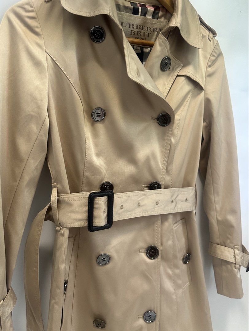 Trench Coat Burberry Brit Korea (Category: Coats, Jackets and Outerwear) located in Bulacan. Submitted by groundloot727 (Listing ID 1467397463, Image 3). Description: .