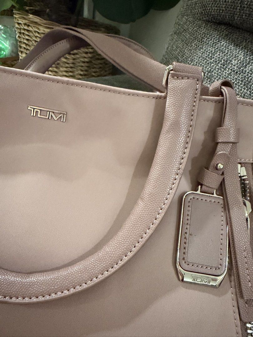 Tumi Valetta Medium Tote (Category: Luxury Bags & Wallets) located in Quezon City. Submitted by glamshoppers101 (Listing ID 1467390941, Image 3). Description: For sale! Tumi Valetta Medium Tote ₱8,000 Preloved Like new Used once only Can fit 15 inches laptop Original No inclusion Regular price- ₱33,000.