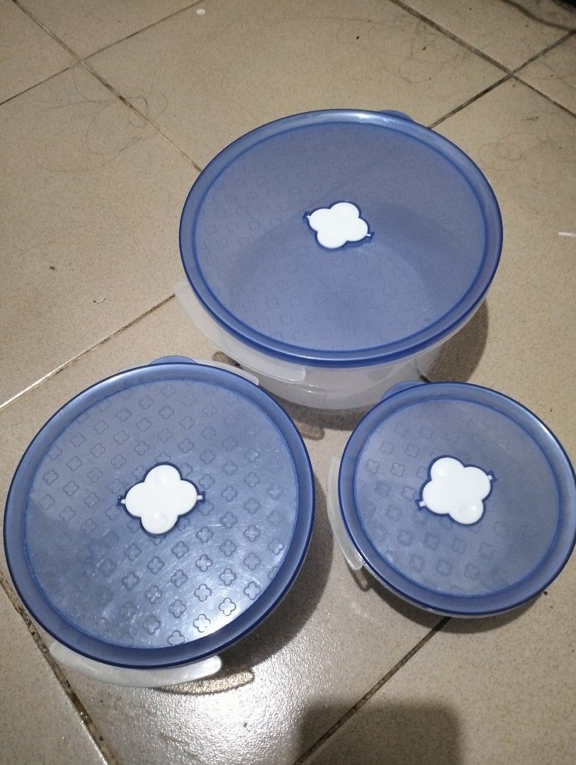 Tupperware 3pcs (Category: Everything Else Others) located in Manila. Submitted by cristyyymatcha (Listing ID 1467471799, Image 1). Description: location Caloocan Monumento Mop:gcash.