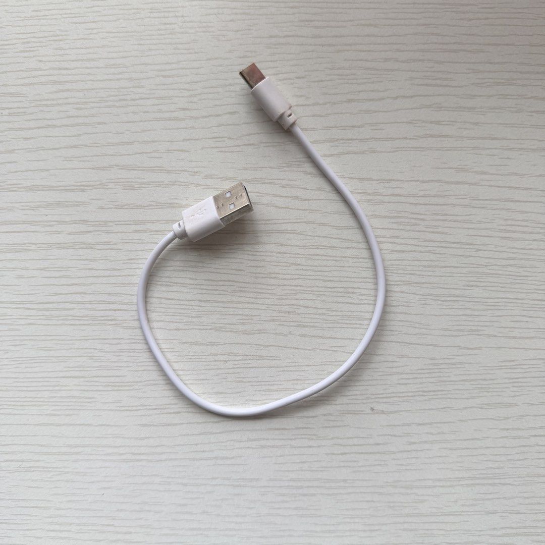 Type C Cord (Category: Chargers & Cables) located in Cavite. Submitted by nezaph (Listing ID 1467443525, Image 1). Description: .