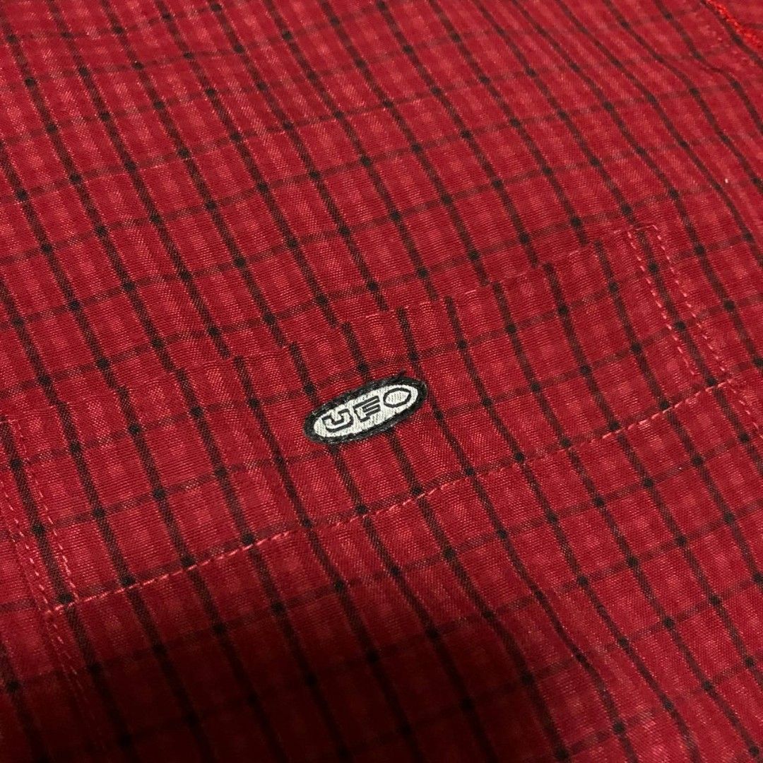 UFO Button Down Polo (Category: Activewear) located in Camiling. Submitted by thriftscape2024 (Listing ID 1467470294, Image 3). Description: Excellent Condition Color rate: 9/10 Issue: repaired see last pic Dimes: W23xL29.