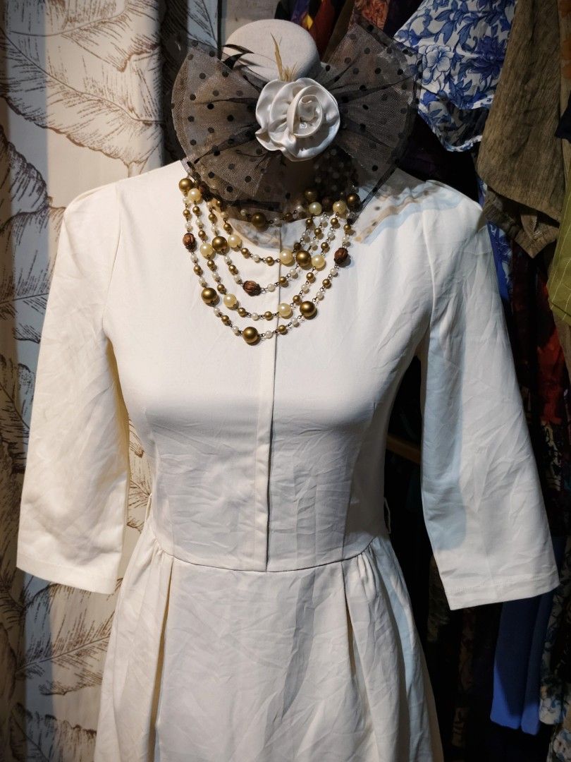 Ukay off-white corporate dress (Category: Dresses) located in Rizal. Submitted by villacorta14757 (Listing ID 1467450857, Image 2). Description: Ukay off-white corporate dress B 34 W 28 L 34 Like new Issue need wash.