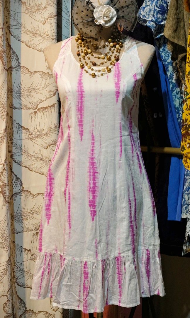 Ukay white/pink branded cotton dress (Category: Dresses) located in Rizal. Submitted by villacorta14757 (Listing ID 1467447821, Image 3). Description: Ukay white/pink branded cotton dress B 34 W 34 L 37 Slightly used Brand : Esprit Issue wash lng po.