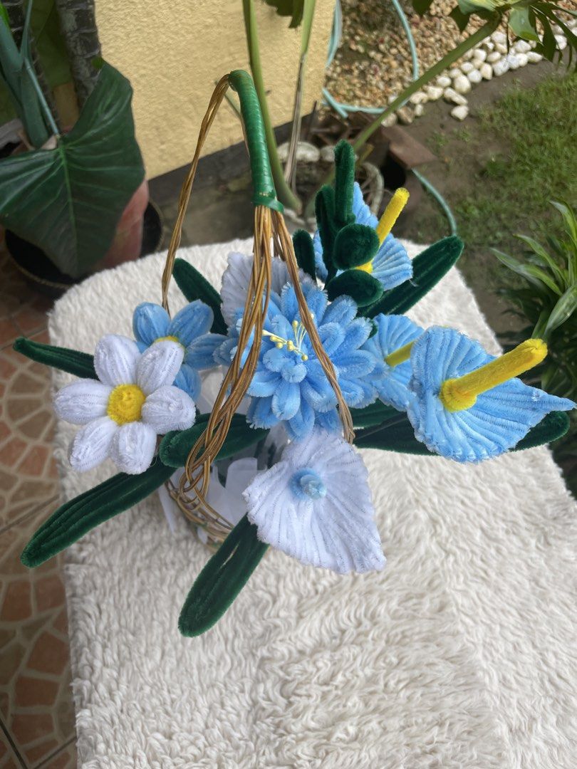 Undas Flower basket (Category: Announcements) located in Rizal. Submitted by arlynazanion16 (Listing ID 1467382639, Image 3). Description: .