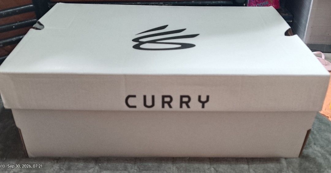 Under Armour - Curry (Category: Casual Shoes) located in Manila. Submitted by amomof3at41 (Listing ID 1467538771, Image 2). Description: under Armour - curry.