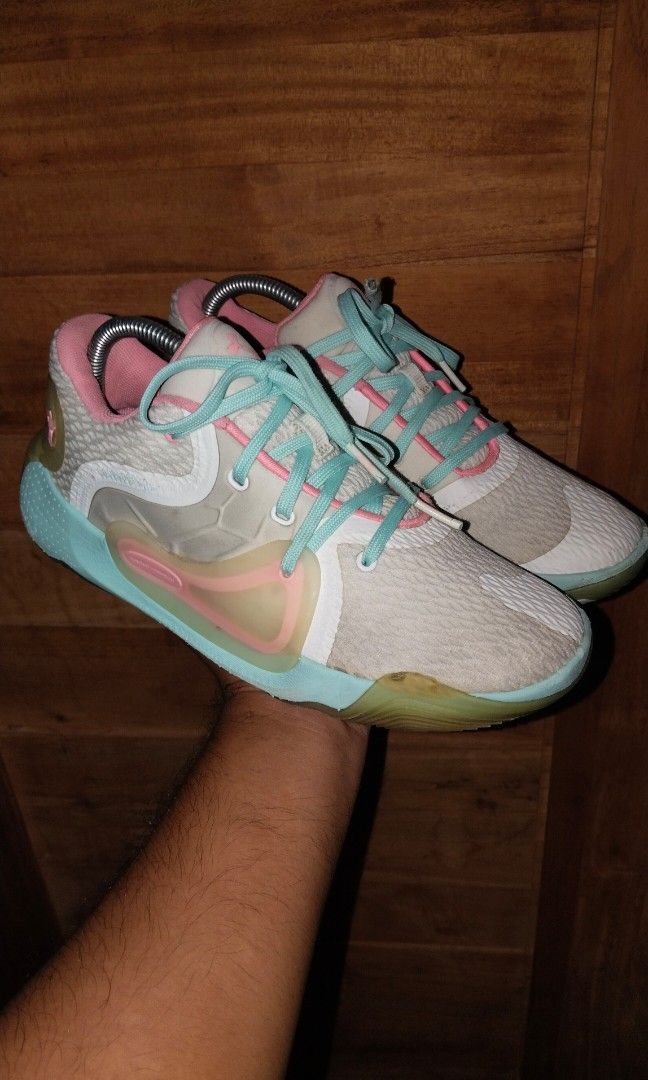 Under Armour Anatomix Spawn 2 (Category: Sneakers) located in Virac. Submitted by bigbenplaysthriftedshoes (Listing ID 1467591717, Image 1). Description: .