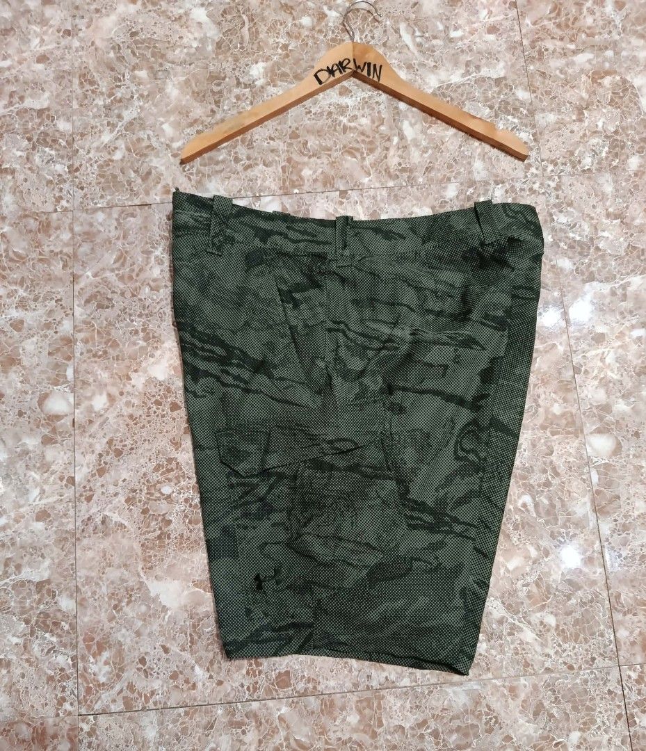 🏷️Under Armour Golf Camo Cargo Men's Short (Category: Activewear) located in Cebu City. Submitted by keenstone_24df15 (Listing ID 1467514673, Image 1). Description: 💯 Authentic 🏷️Under Armour Golf Camo Cargo Men's Short Size: 36 Length: 20.5 Hem: 12 Colorate & Condition: 9.8 Out Of 10 Like New Condition Cut Tag But 💯 Authentic 📌Mine: 1,250 ✈️Free Shipping 🏠Location: Cebu City 🚚Thru J&T (Door To Door).