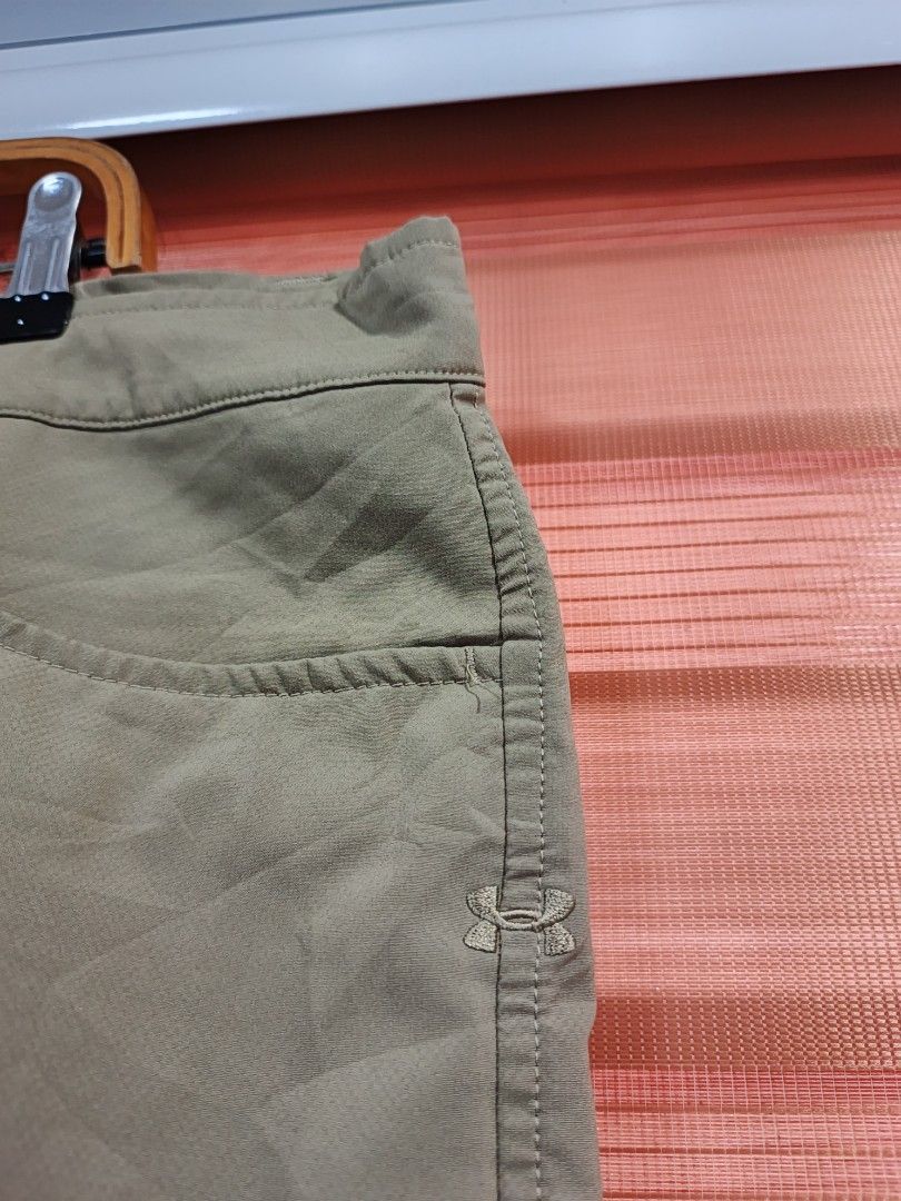 Under Armour Golf Shorts (Category: Activewear) located in Cabuyao City. Submitted by dthrifts (Listing ID 1467518011, Image 3). Description: 36 W 21 L Authentic Quick Dry Brand New Condition.