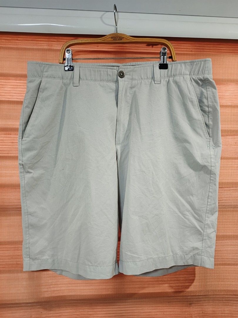 Under Armour Golf Shorts - Gray (Category: Shorts) located in Cabuyao City. Submitted by dthrifts (Listing ID 1467523872, Image 3). Description: 38 W 21 L Authentic Quick Dry / Stretchable Brand New Condition.