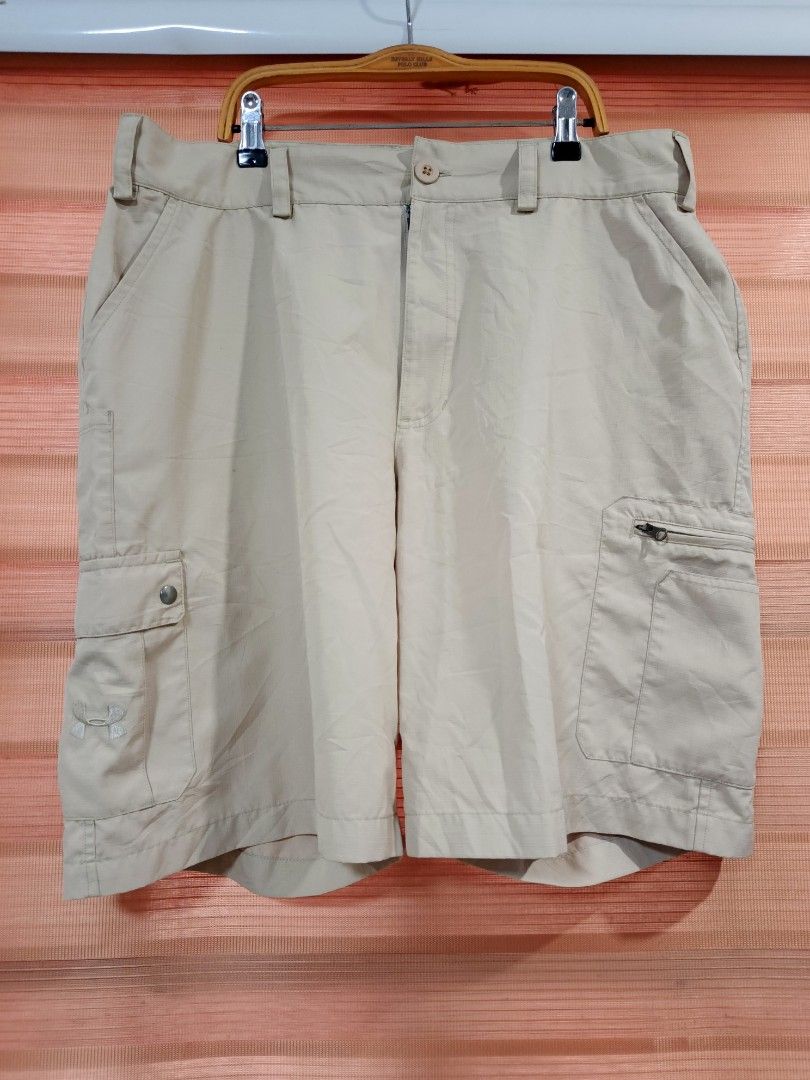 Under Armour Tactical Cargo Shorts (Category: Shorts) located in Cabuyao City. Submitted by dthrifts (Listing ID 1467515829, Image 3). Description: 36 W 21.5 L Authentic Quick Dry Brand New Condition.