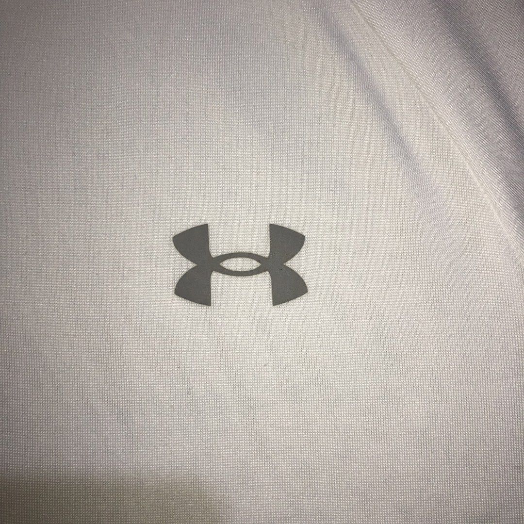 Under Armour UA Tech 2.0 Short-Sleeve Tee (Category: Tshirts & Polo Shirts ) located in Dasmarinas. Submitted by corenyxmessy_3rd_account (Listing ID 1467554221, Image 3). Description: width - 19 length - 27/28.