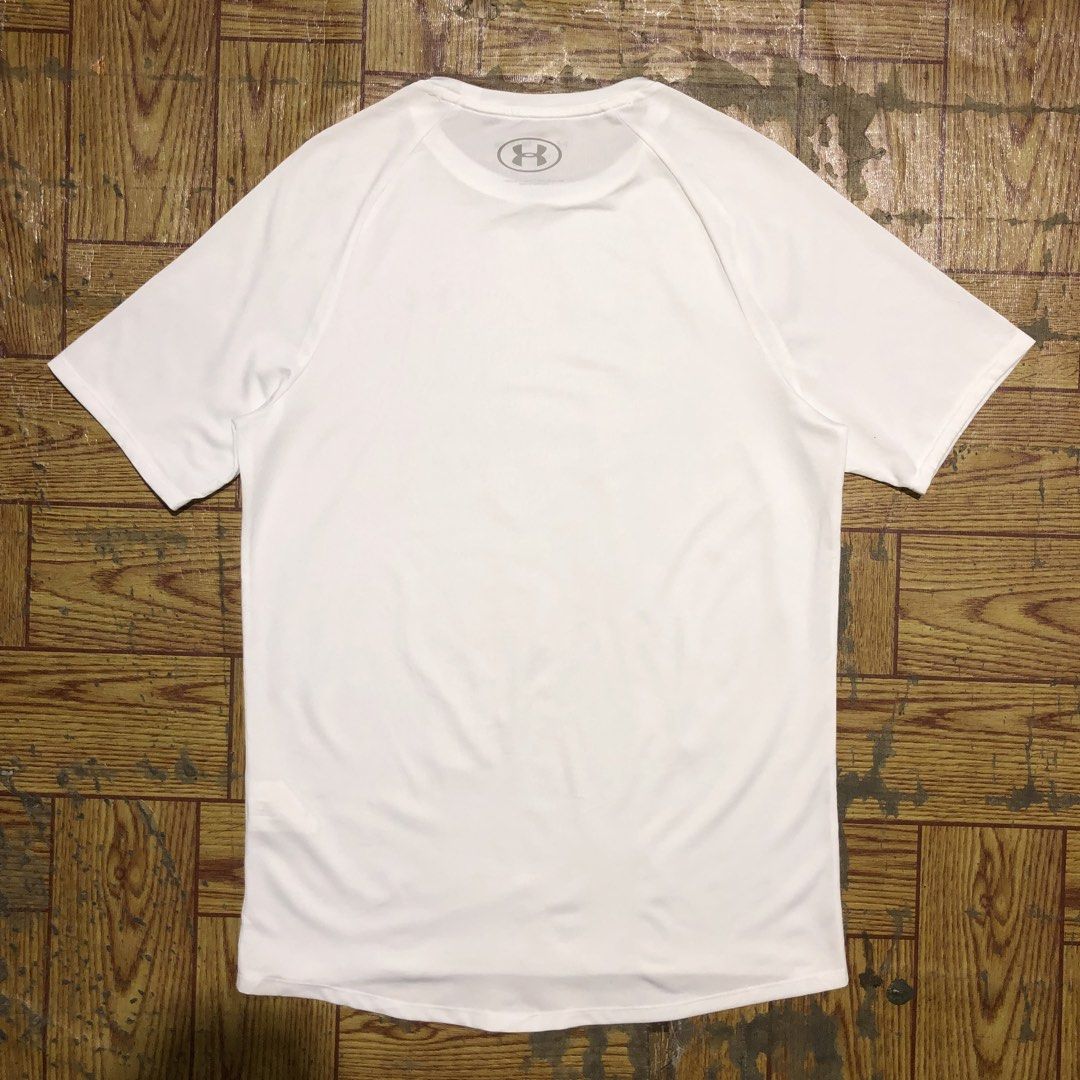 Under Armour UA Tech 2.0 Short-Sleeve Tee (Category: Tshirts & Polo Shirts ) located in Dasmarinas. Submitted by corenyxmessy_3rd_account (Listing ID 1467554221, Image 2). Description: width - 19 length - 27/28.