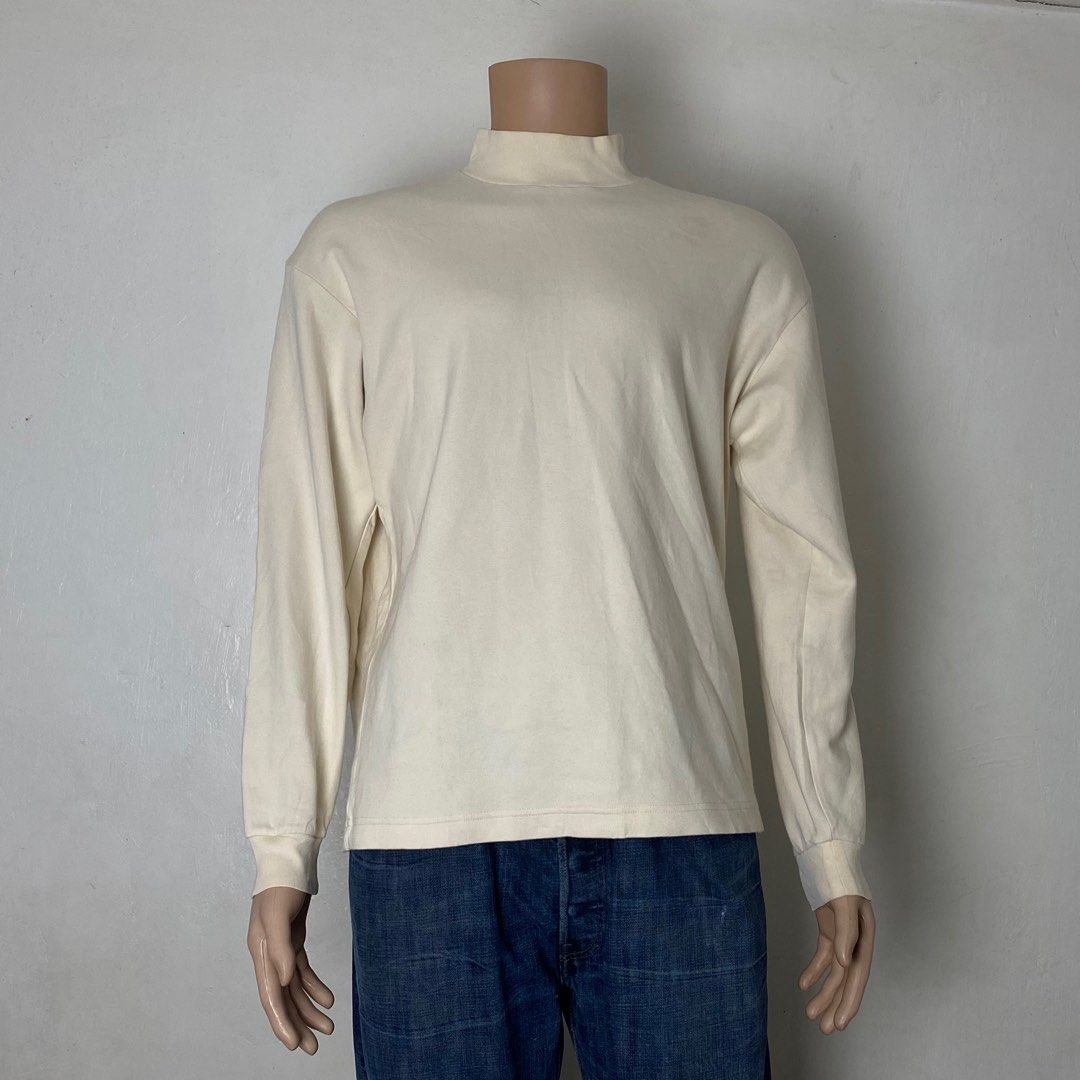 UNIQLO 👟 | Cream White Long-Sleeve Mock Neck Pullover (Category: Coats, Jackets and Outerwear) located in Bulacan. Submitted by orc.ph (Listing ID 1467471543, Image 2). Description: UNIQLO 👟 | Cream White Long-Sleeve Mock Neck Pullover Material Used: 95% Cotton 5% Polyester -Cream White -Long-Sleeve -Mock Neck -Casual -Ribbed Cuffs -Drop Shoulder ‎-Size: XL -Width: 24” ‎-Length: 26” ‎ ‎Used Condition. Minor Visible Flaws. ISSUE: Subtle Washable