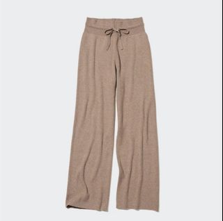 (Category: ) located in . Submitted by declutterpreloved2.0 (Listing ID 1467412253, Image 1). Description: .