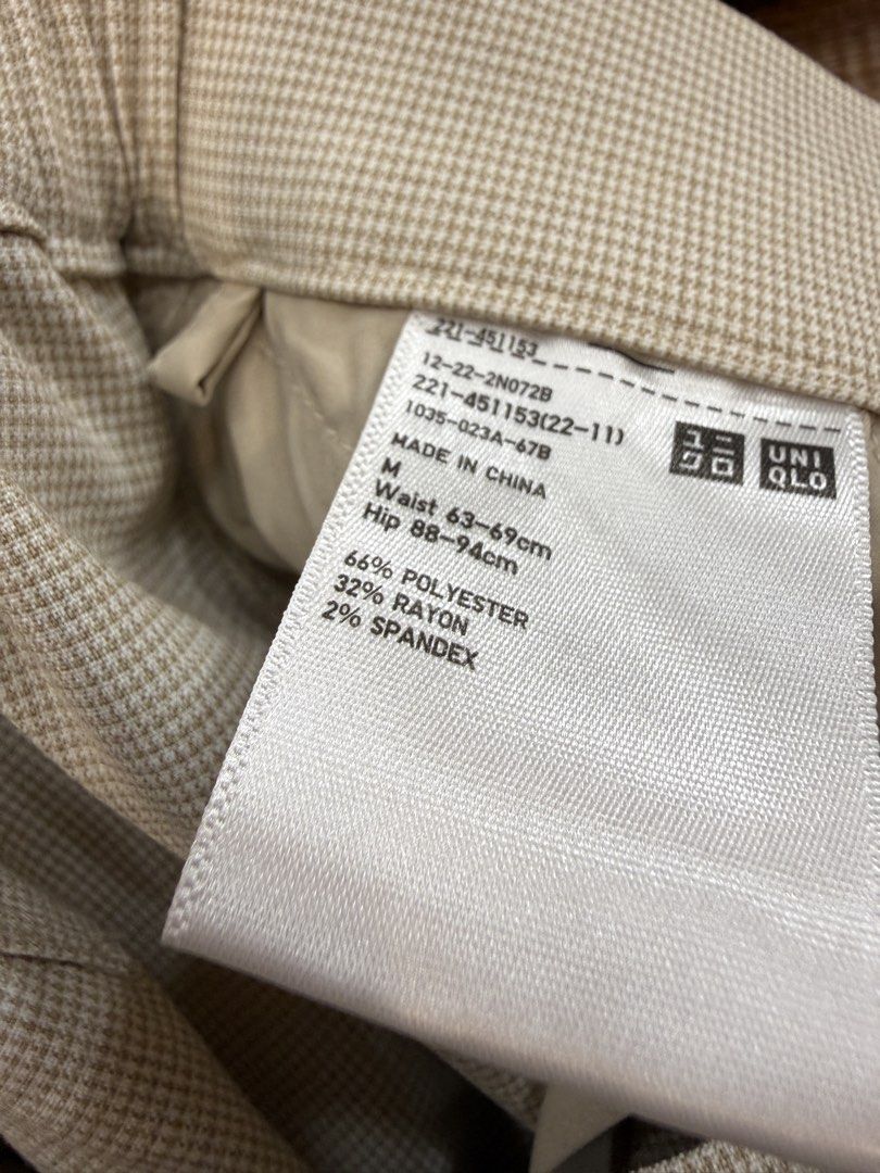 Uniqlo Linen Checkered Beige Skort (Category: Shorts) located in Iloilo. Submitted by dabyladaby2 (Listing ID 1467486032, Image 2). Description: Never Used No Tags Store bought.
