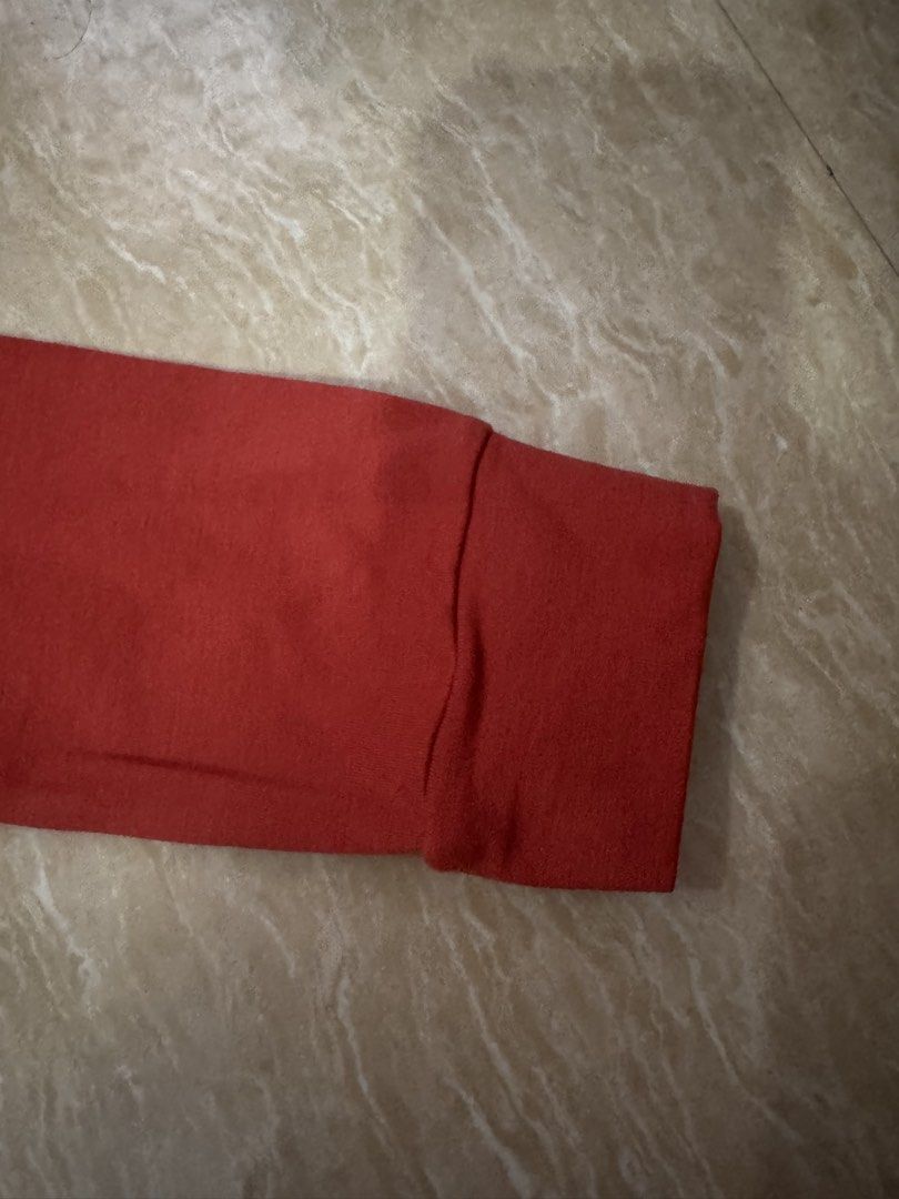 Uniqlo Heattech Orange (Category: Babies & Kids Fashion) located in Tuguegarao City. Submitted by ginnievillacorte (Listing ID 1467586735, Image 3). Description: Never used. Washed only..