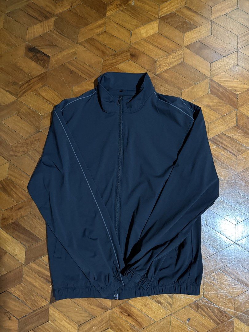 Uniqlo jacket (Category: Coats, Jackets and Outerwear) located in Quezon City. Submitted by vinceco8 (Listing ID 1467560299, Image 1). Description: Used once only.