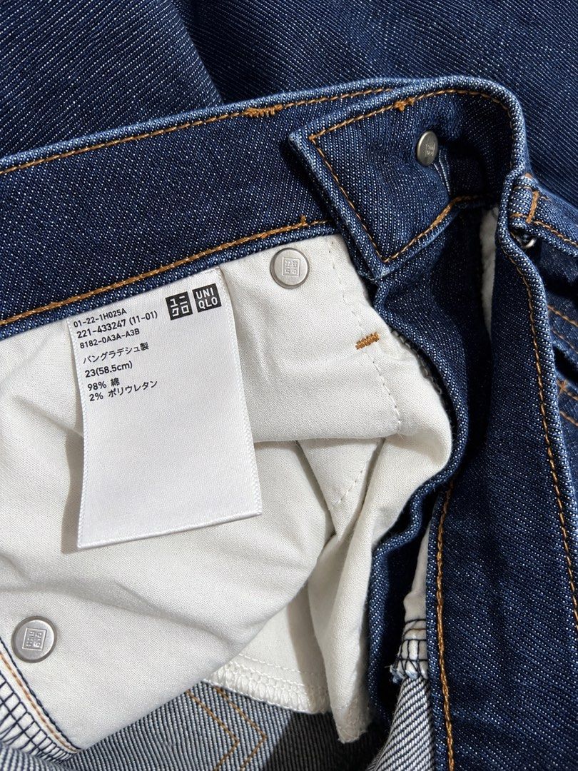 Uniqlo jeans (Category: Jeans) located in Davao. Submitted by elz.closet (Listing ID 1467466466, Image 2). Description: .