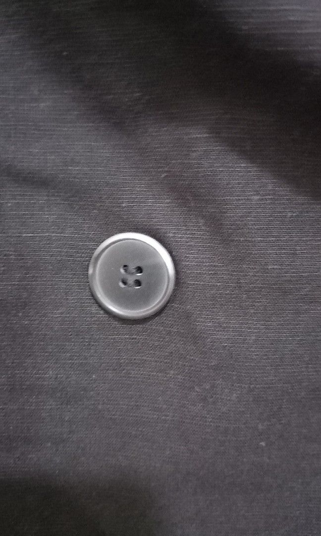 Uniqlo linen blend blazer (Category: Coats, Jackets and Outerwear) located in Quezon City. Submitted by fruitspunchsamurai14 (Listing ID 1467413671, Image 2). Description: .