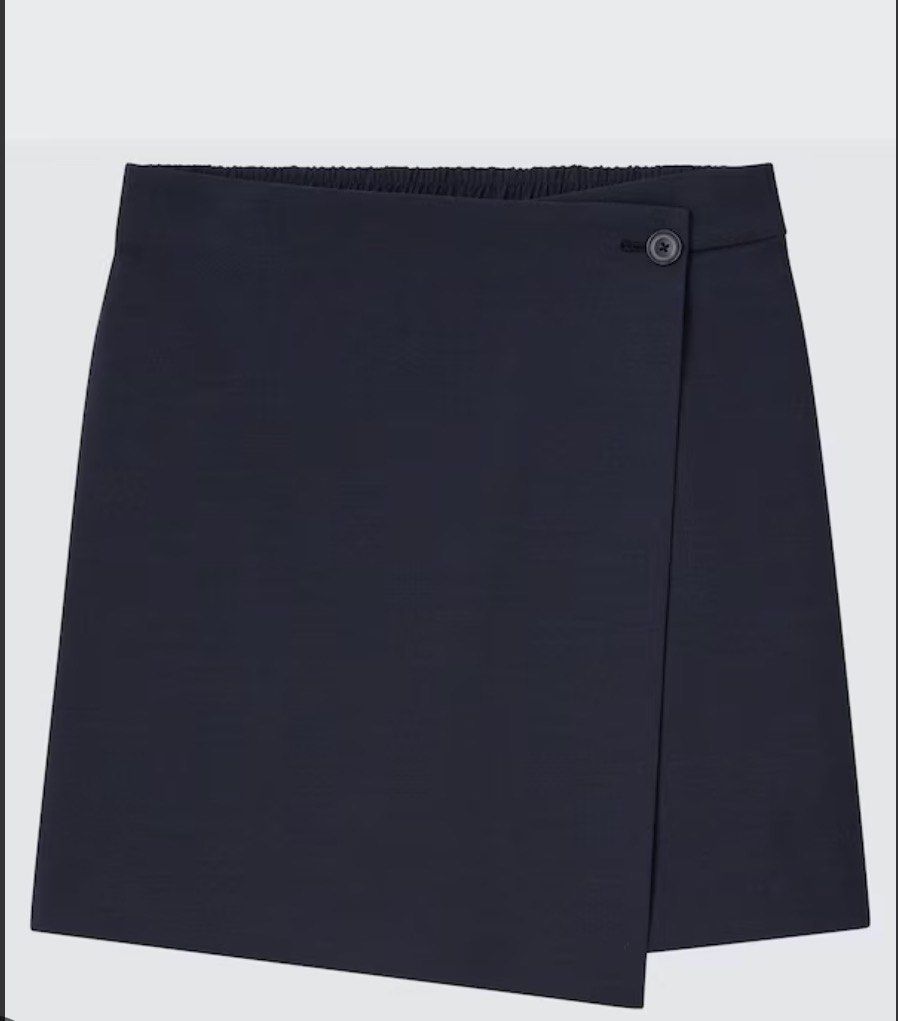 Uniqlo Linen Dark Blue Skort (Category: Shorts) located in Iloilo. Submitted by dabyladaby2 (Listing ID 1467486412, Image 1). Description: Store Bought Never Used NonTahs.