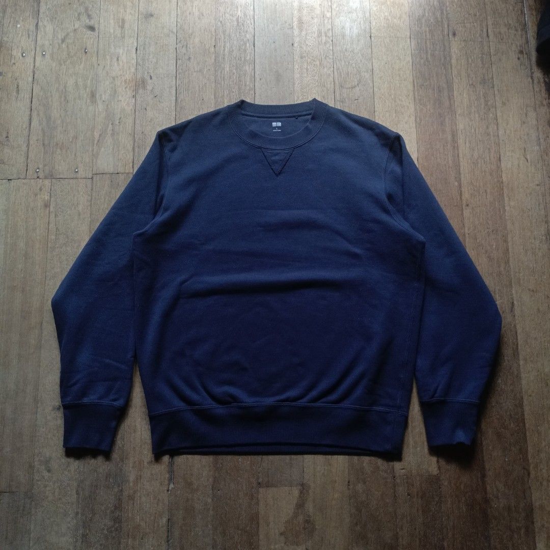 Uniqlo navy bluee pullover sweatshirt szL✨ (Category: Coats, Jackets and Outerwear) located in Cebu City. Submitted by jollyastute (Listing ID 1467551229, Image 1). Description: Uniqlo navy bluee pullover sweatshirt szL✨ Widgth 22.5 × Length 26.5📐 Best fits on: L✅ Washed ready to wear✅ 10/10 color rates ✅ Guaranteed no issue✅ Very presentable ✅ Pack with an obb clear plastic to maintain the condition of the item✅ DISCLAIMER: Please note that I C