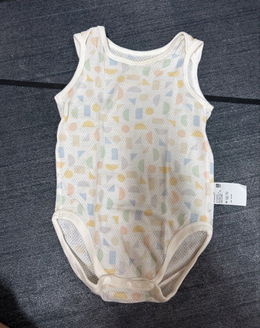 Uniqlo onesies take all 2pcs (Category: Babies & Kids Fashion) located in Manila. Submitted by fayealvrz (Listing ID 1467456823, Image 2). Description: 6-9 months.