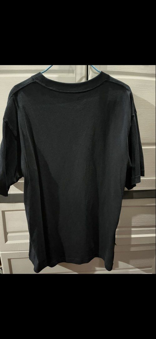 Uniqlo UT Chainsaw Man (Category: Shirts) located in Manila. Submitted by patgozum (Listing ID 1467369139, Image 2). Description: .