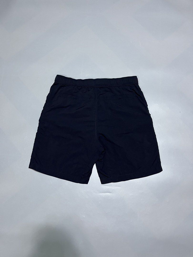Uniqlo utility geared short (Category: Announcements) located in Camalig. Submitted by danllagass (Listing ID 1467420500, Image 3). Description: In pristine condition Size 32-34 waist 19 length No flaws Orig.