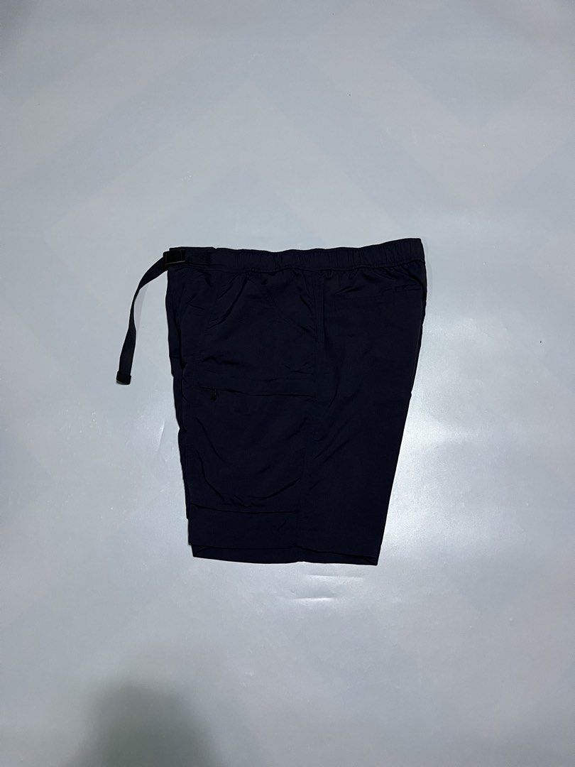 Uniqlo utility geared short (Category: Announcements) located in Camalig. Submitted by danllagass (Listing ID 1467420500, Image 1). Description: In pristine condition Size 32-34 waist 19 length No flaws Orig.