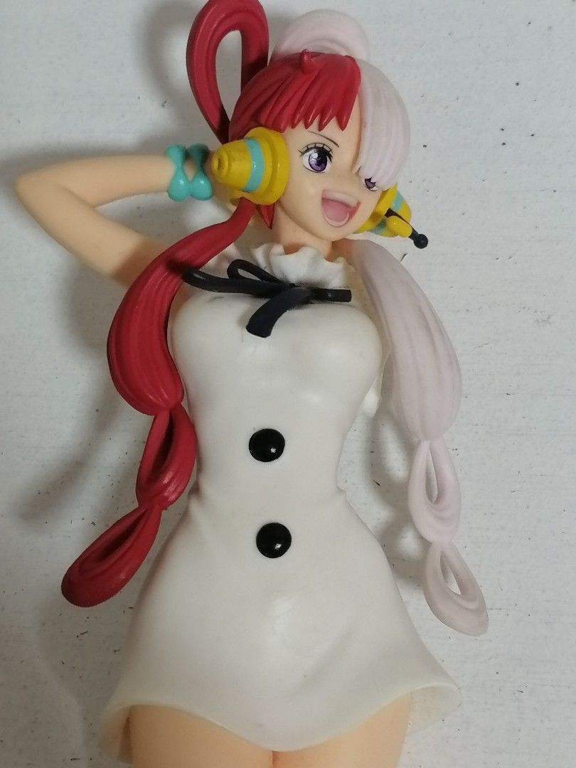 Uta (One Piece : Red) Anime Figure (Category: Other Merchandise) located in San Mateo. Submitted by arrowscrap_delight (Listing ID 1467394440, Image 3). Description: Uta (One Piece : Red) Anime Figure As is Condition Glitter & Glamours (Version A) by Banpresto Height : Approx 9" Issues : Missing Left Hand and Wings. No Plastic Base plate. As is 95 + SF.