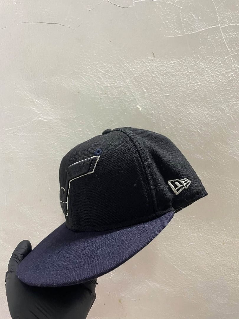 UTAH JAZZ OG LOGO (Category: Caps & Hats) located in Caloocan City. Submitted by j3ngsanity (Listing ID 1467469523, Image 2). Description: SIZE 7 1/4 ISSUE : MIN FADING SA SBAND DOME FRESH NA FRESH PA.