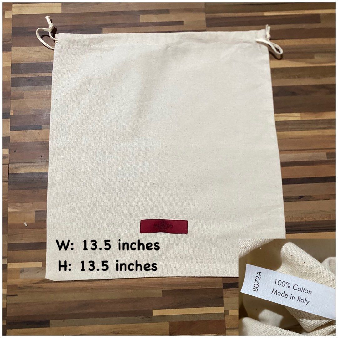 Valentino Garavani Dust Bag (Category: Purses & Pouches) located in Iligan City. Submitted by authenticdustbags.ph (Listing ID 1467448221, Image 1). Description: .