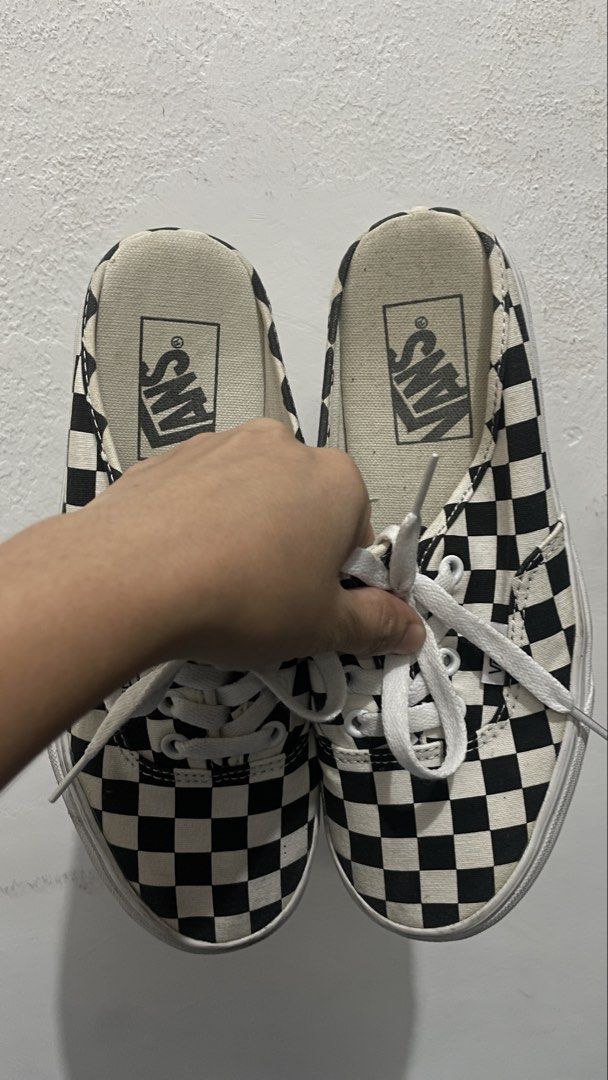 Vans Checkerboard Mule Slip-On Sneakers (Category: Sneakers) located in Makati City. Submitted by maurees_ (Listing ID 1467399211, Image 3). Description: US MEN 5 US WOMEN 6.5 EU 36.5 23 CM NO ISSUE LILINISAN NA LANG NO BOX.