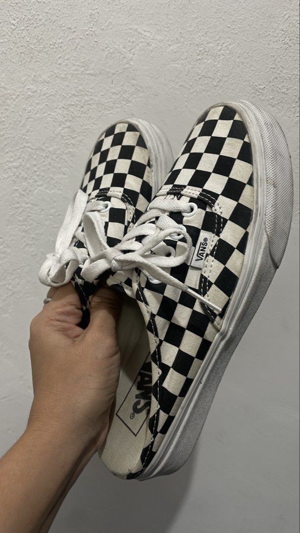 Vans Checkerboard Mule Slip-On Sneakers (Category: Sneakers) located in Makati City. Submitted by maurees_ (Listing ID 1467399211, Image 1). Description: US MEN 5 US WOMEN 6.5 EU 36.5 23 CM NO ISSUE LILINISAN NA LANG NO BOX.