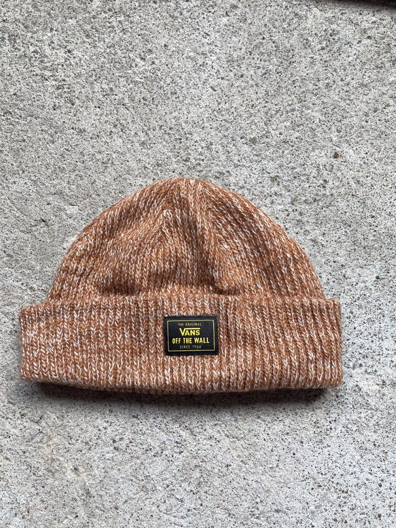 Vans Off The Wall Knit Beanie Brown White (Category: Caps & Hats) located in Siniloan. Submitted by rethr1ft (Listing ID 1467420233, Image 1). Description: - Brand: Vans - Style: Knit beanie with foldover brim and signature front logo patch - Color: Brown and white marled yarn - Material: 100% acrylic (super warm and soft) - Details: Manufactured May 2019, Model VN0A3I5LSTP - Condition: Clean inside and out, ready to wear.
