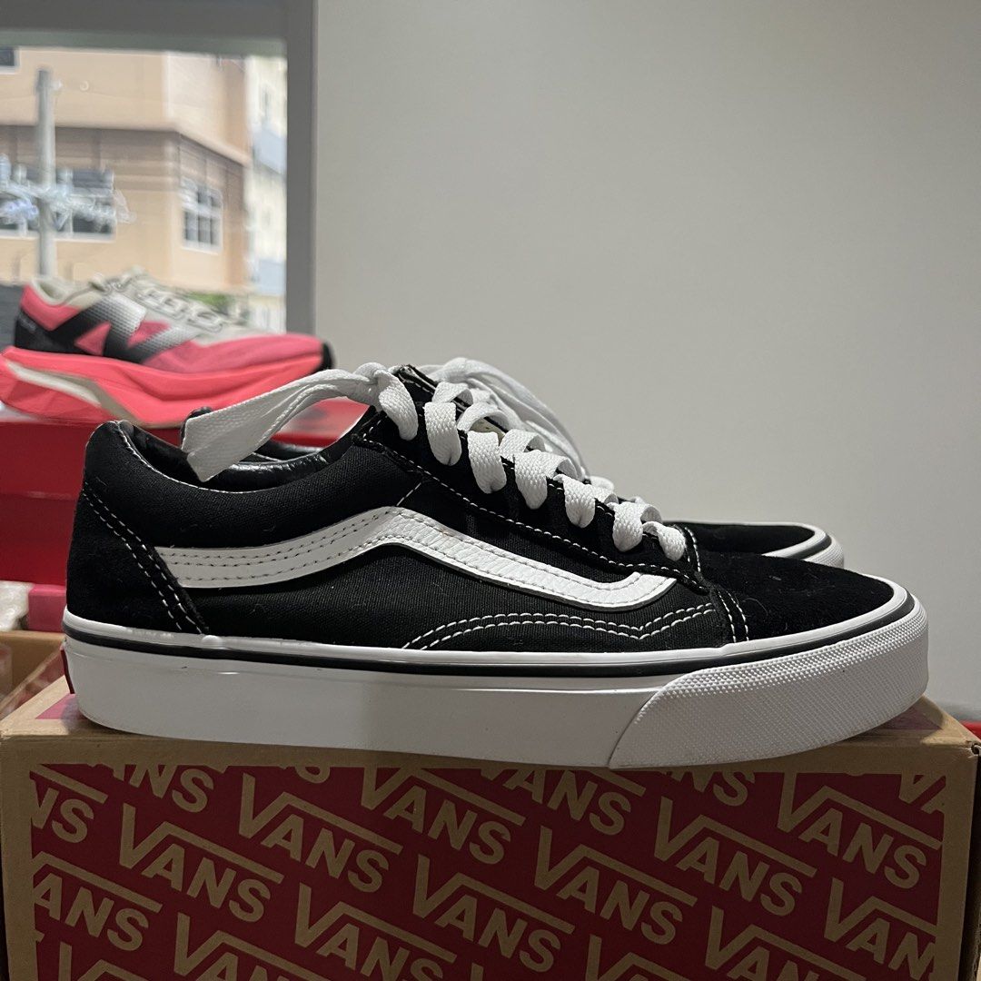 Vans Old Skool Black White (Category: Sneakers) located in Quezon City. Submitted by biannerellamas (Listing ID 1467407236, Image 1). Description: - Classic Vans Old Skool in iconic black and white - Durable suede and canvas upper with signature side stripe - Clean uppers and pristine white midsoles - Comfortable chunky rubber waffle sole - Timeless skate shoe style - Comes with original Vans shoebox.