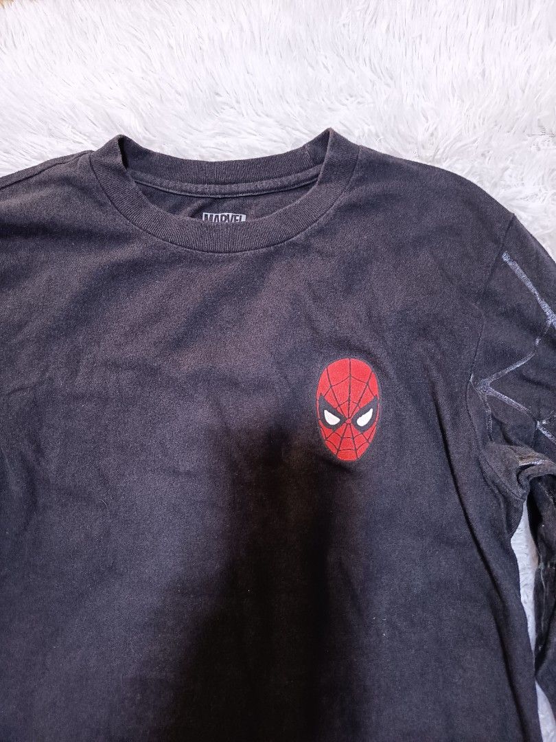 Vans x Spiderman Longsleeve (Category: Tshirts & Polo Shirts ) located in Pasay City. Submitted by ODDXX (Listing ID 1467452436, Image 2). Description: Vans x Spiderman Longsleeve Extra Small on tag Actual dimes 16 x 26 Need Wash! 299 plus SF only!.