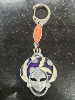 (Category: ) located in . Submitted by topan-pre-loved-st0re (Listing ID 1467463215, Image 1). Description: .