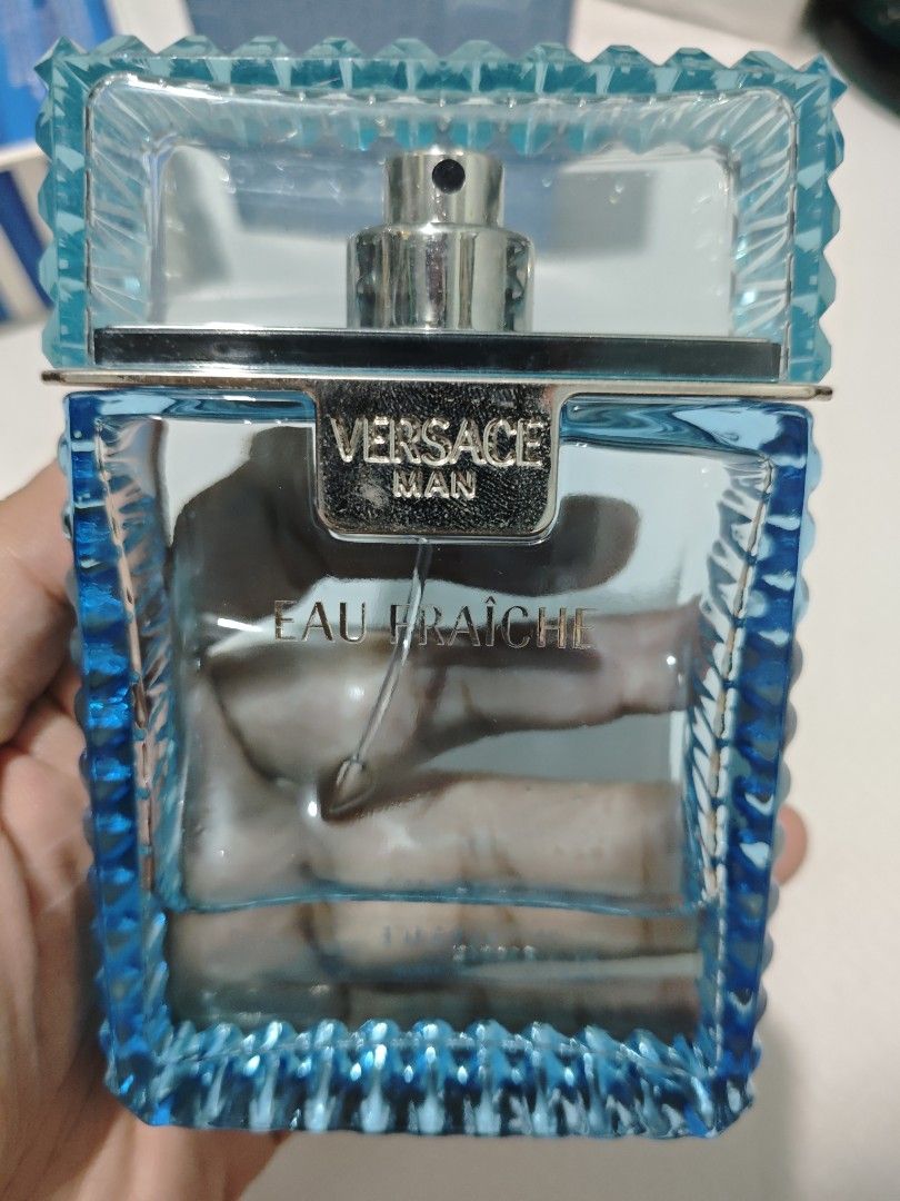 Versace Man Eau Fraiche Eau De Toilette 100ml (Category: Fragrance & Deodorants) located in Caloocan City. Submitted by arukueru (Listing ID 1467434964, Image 2). Description: Versace Man Eau Fraiche Eau de Toilette -with Box (please manage your expectations) - approx 45/100ml 2k.