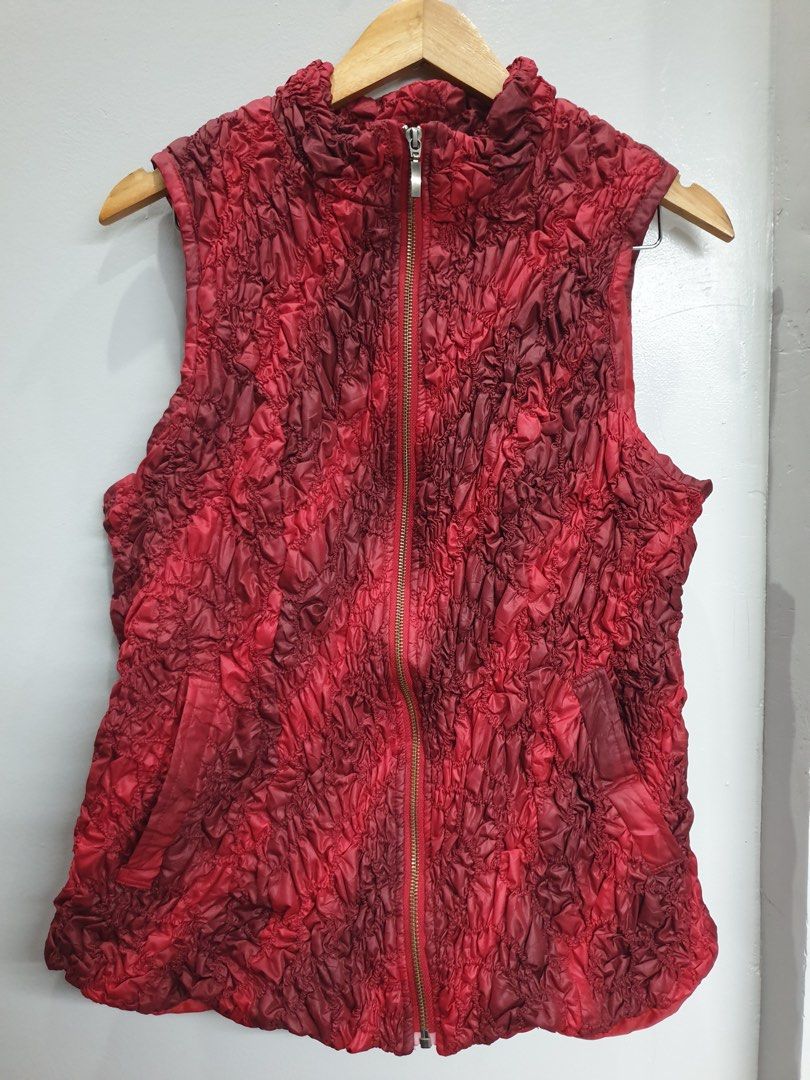 Vintage Christopher Banks red full-zip vest statement piece top (Category: Coats, Jackets and Outerwear) located in Calamba. Submitted by mimabuy (Listing ID 1467386749, Image 1). Description: Super stylish best fit for medium to large frames.