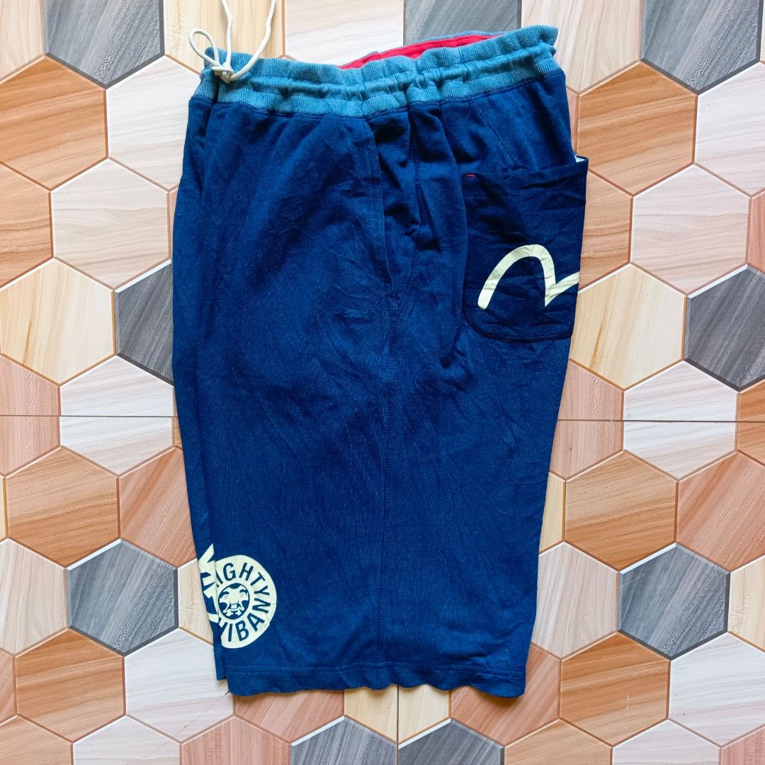 Evisu Patchwork Shorts (Category: Shorts) located in Maramag. Submitted by thrifty777 (Listing ID 1467532565, Image 2). Description: Authentic Evisu Brand New Condition ‎Waist: 28-36 ‎Height: 25.5 Location Maramag Bukidnon.