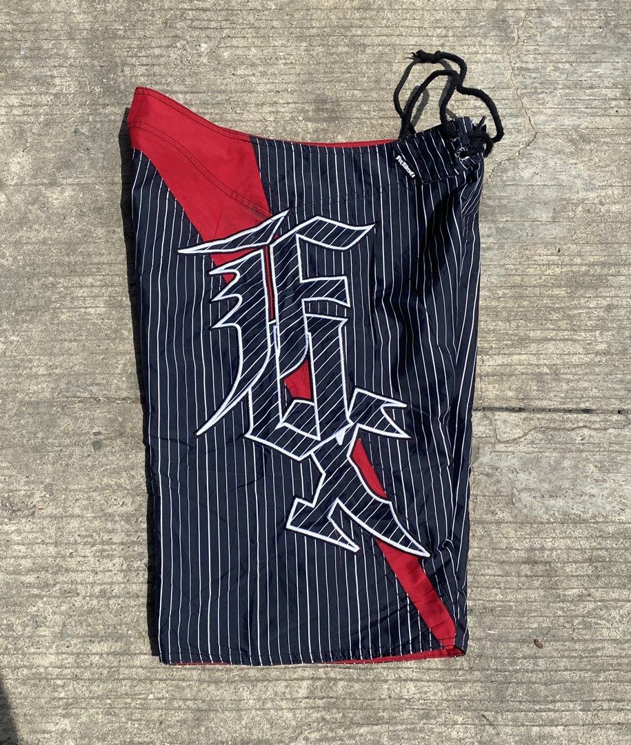 Vintage fox board shorts (Category: Swim Trunks & Board Shorts) located in Surigao. Submitted by santostris12676 (Listing ID 1467380231, Image 1). Description: Size 32 As new condition .
